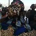Masque du village de Mimia Issia, au festival Mona de Daloa.