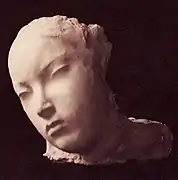 Masque de jeune fille (maquette en plâtre, 1946).