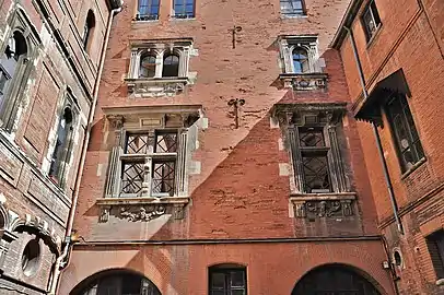 Fenêtres de la façade est.