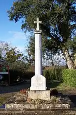 Monument aux morts (janv. 2012)