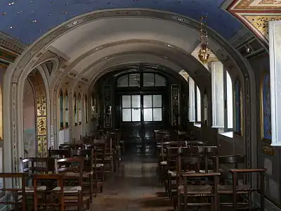 L'aile supérieure du cloître où se trouve la Mater Admirabilis.