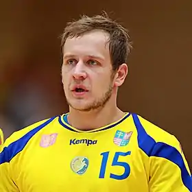 Mateusz sous les couleurs du KS Vive Targi Kielce en 2013