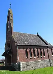 La chapelle de la Sainte-Famille du hameau de Leforest.