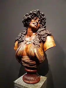 La Mauresque souriante (1869), marbre peint à l'encaustique, bronze, marbre-onyx et laiton, Paris, collection privée.