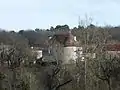 La tour de l'ancien château de Sarazac.
