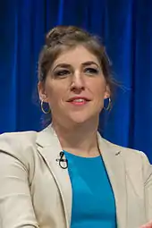 Mayim Bialik dans le rôle de Amy Farrah Fowler