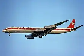 Un DC-8 de la compagnie Air Canada semblable à celui qui s'est écrasé.