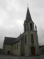 L'église paroissiale Saint-Pierre-et-de-l'Immaculée-Conception.