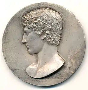 Médaille d'après l'Antique, bronze argenté, 50 mm.