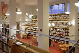 La bibliothèque.