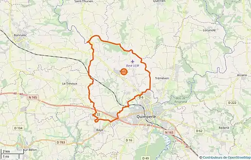 Carte en couleurs représentant les limites d'une commune.