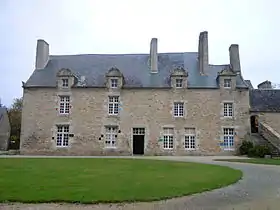 Le manoir de Kernault (de face).