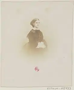 Photographie de Mlle Queniaux par Nadar, v. 1860.