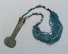 Collier Ménat de Malqata, fin de la XVIIIe dynastieMetropolitan Museum of Art.