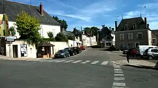 Route départementale 11 en direction de Bourges