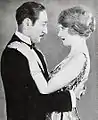 Kathryn Carver et Adolphe Menjou, en août 1927.