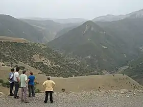 Randonneurs dans le djebel Bouiblane.