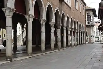 Campo delle Beccarie et marché du Rialto.