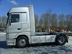 Cabine « avancée » (Mercedes-Benz Actros européen).