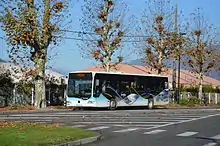 Photographie en couleurs d’un autobus du réseau d'Aix-les-Bains
