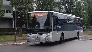 Mercedes Intouro E n°68 de Keolis Seine-et-Oise Est sur la ligne 313 aux Mureaux.