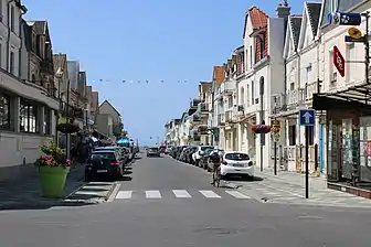 L'avenue de la plage.