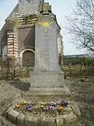 Le monument aux morts pour la patrie.