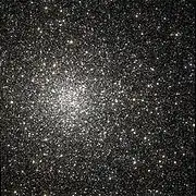 M62 en lumière visible par le télescope spatial Hubble.