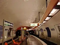 Station Place des Fêtes.