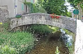 Petit pont sur le Béthuzon.