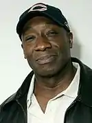 Michael Clarke Duncan interprète Leo Knox.