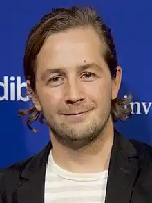 Description de l'image Michael Angarano 2017.jpg.