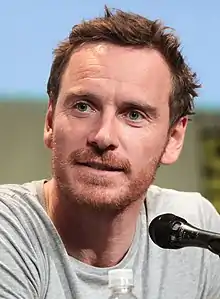 Michael Fassbender interprète Erik Lensherr / Henryk Gurzsky / Magnéto