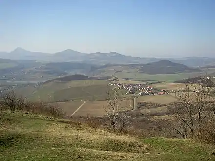 Michalovice vu depuis le mont Radobýl,en direction du nord-ouest.