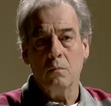 Michel Cordes joue le rôle de Roland Marci.