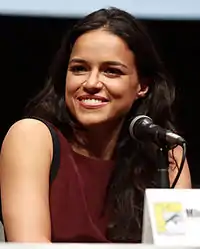 Michelle Rodriguez interprète Ana-Lucia Cortez.