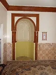 Une niche ornementale d'une mosquée.
