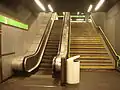 Un escalator dans la station