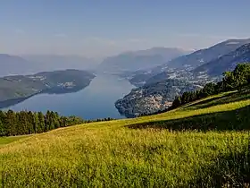 Lac de Millstätt et Hohe Tauern.