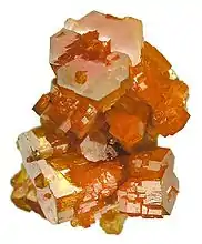 Mimetite, mine de Pingtouling, province de Guangdong, en Chine.