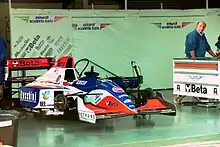 Vue du garage Minardi à Silverstone