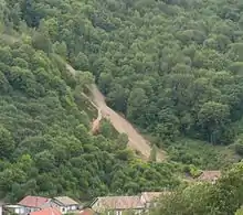 Une halde à flanc de colline.