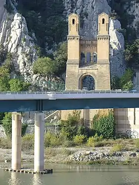 Pont de Mirabeaupilier