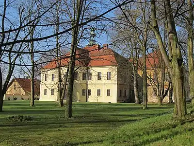 Parc du château de Mirošov.