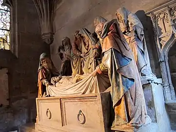 Mise au tombeau du Christ. Collégiale, chapelle Saint Lazare.