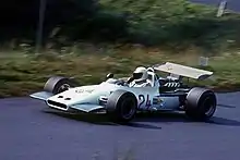 Mitter en course sur une BMW de Formule 2 en 1969.
