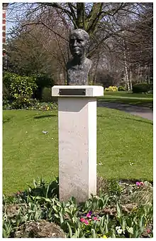 Buste de François Mitterrand