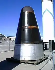 Adapté au missile Titan II, véhicule de rentrée Mark 6 servant à emporter une ogive nucléaire W53.