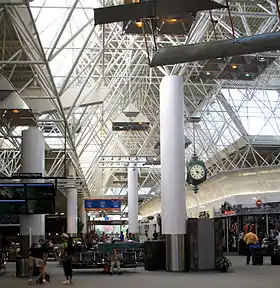 Terminal de l'Aéroport international General Mitchell de Milwaukee.