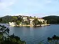 Monastère sur l'îlot de Veliko jezero